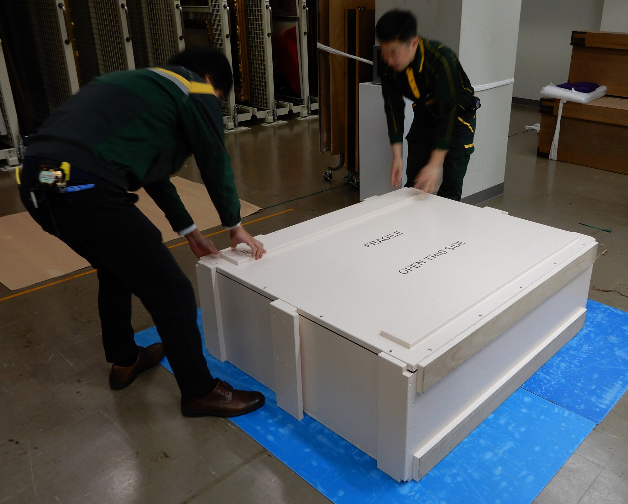 美術館におけるサスティナビリティの試み ―再利用可能なクレート（輸送箱）の作成
